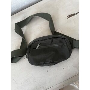 Wild Fable Olive Green Nylon Belt Bag Fanny Pack Small Crossbody‎ Bag